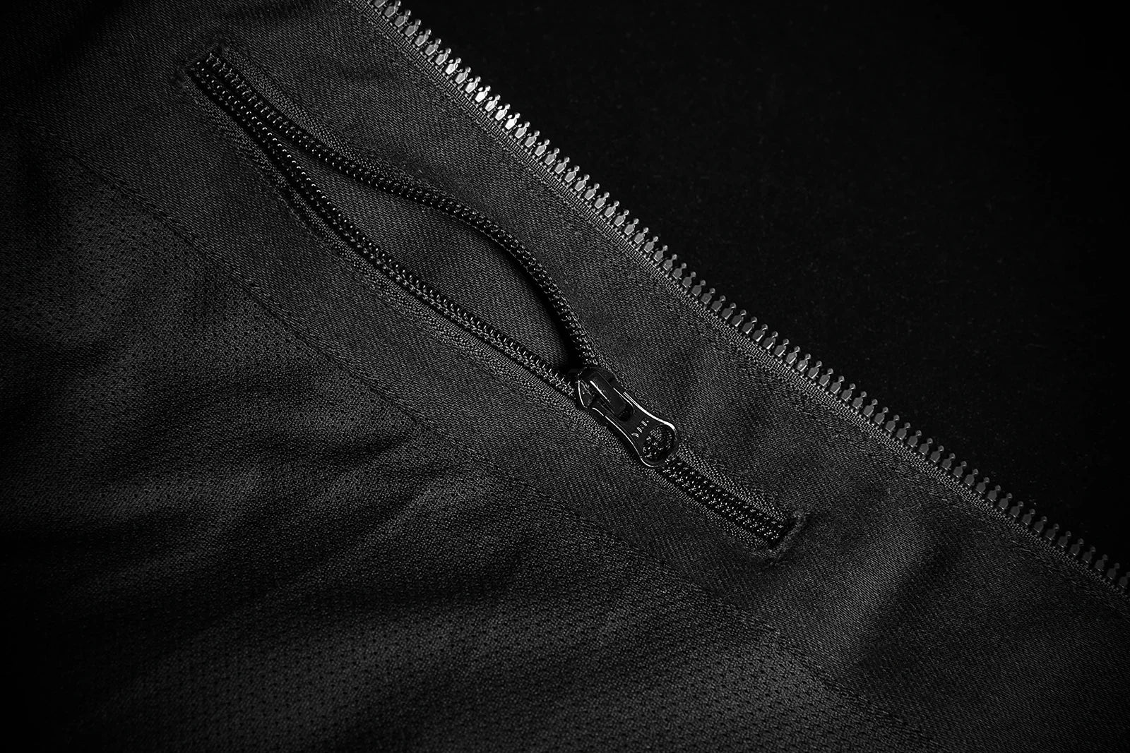 ICON Chamonix- Vest
